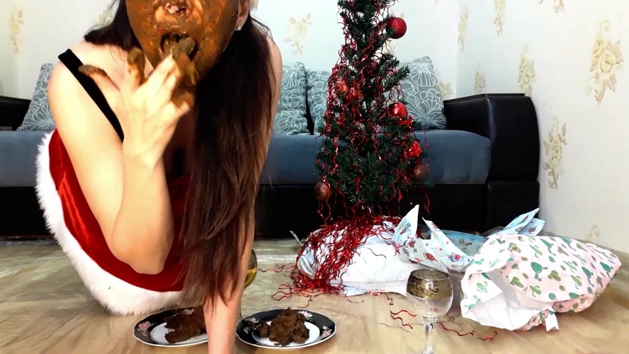 Christmas dinner - With Actress: ScatLina [MPEG-4] (2020) [FullHD 1920x1080]