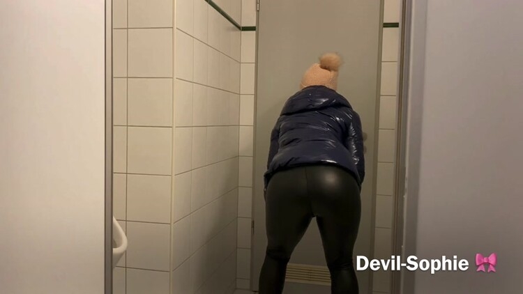 Caught with the office toilet door open - come and shit on my latex pants - With Actress: Devil Sophie [MPEG-4] (2022) [UltraHD/4K 3840x2160]