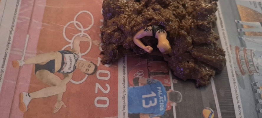 Xiomara Fox Fetish Queen – Giantess scat 1 (with a tiny men toy) [MPEG-4] (2025) [SD ]