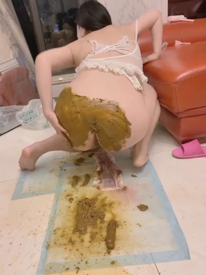 Longbao Chinese Woman, Enema and Ass Covered in Shit. P1 [MPEG-4] (2025) [SD ]