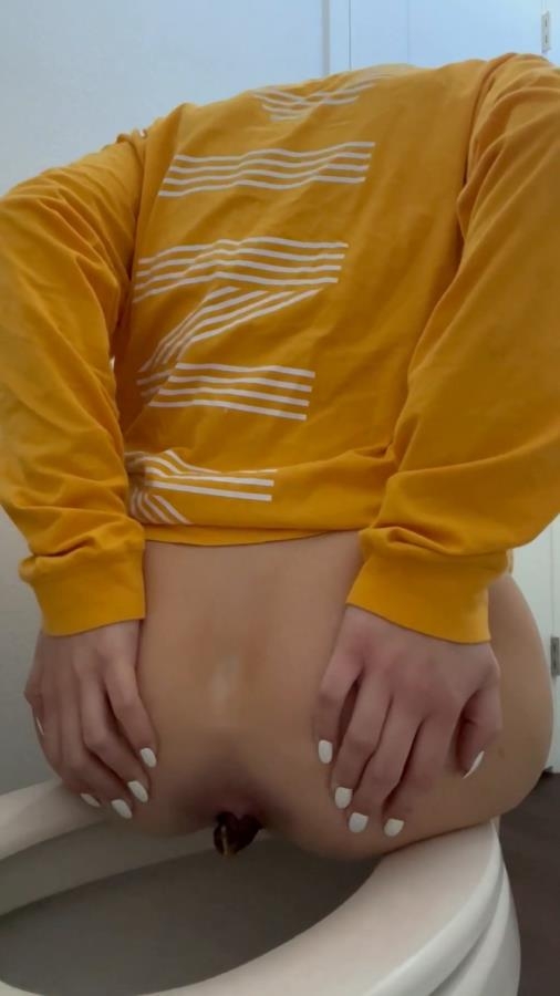 That early morning I poop in the toilet P1 - With Actress: Blackrasbaby [MPEG-4] (2025) [SD ]