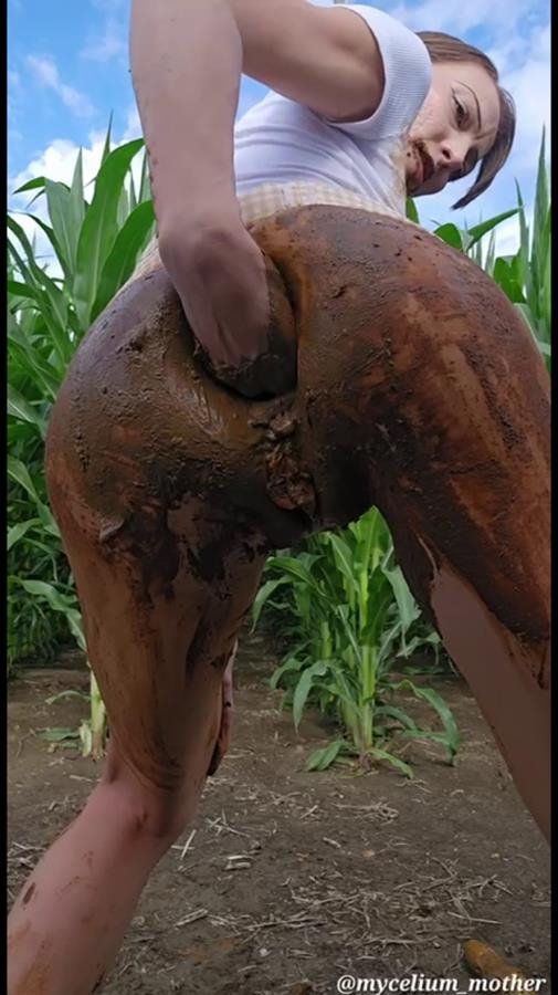 The A-maize-ing Mycelium mother - With Actress: Mycelium Mother [MPEG-4] (2025) [SD ]