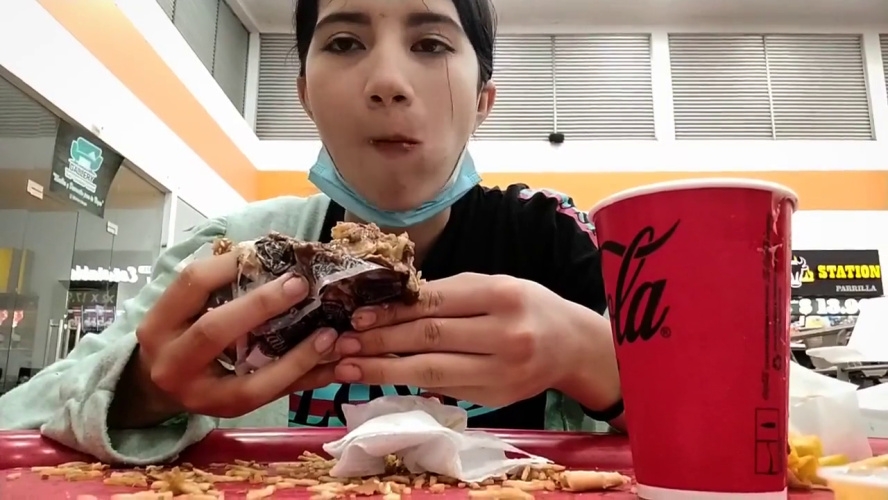 She Eats A Scat Burger 006b38b [MPEG-4] (2026) [HD ]