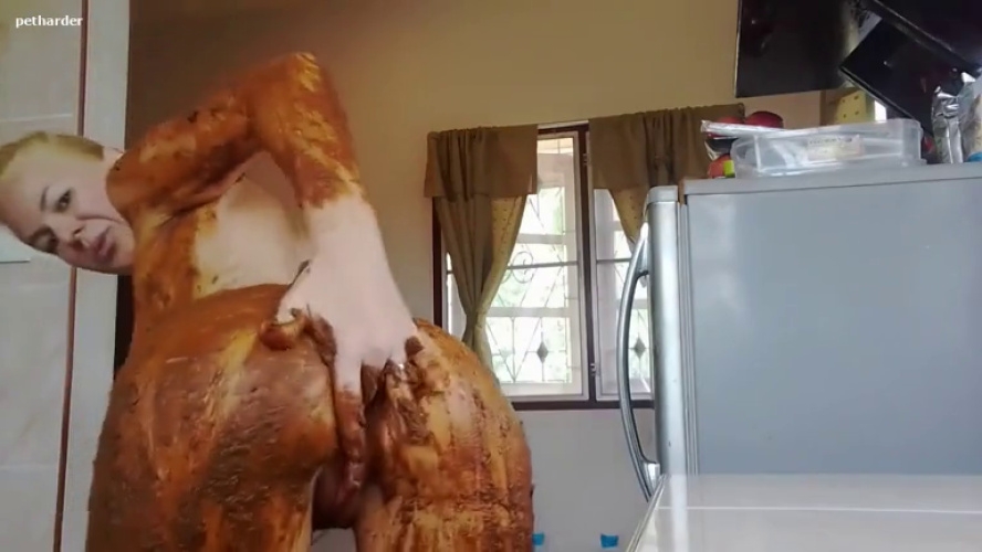 Blonde girl Anja playing with her shit [MPEG-4] (2026) [SD ]