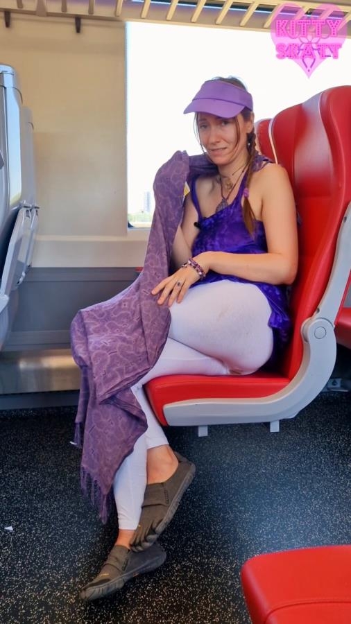Public Crowded Train Shit in White Leggings - With Actress: Kitty Skatt [MPEG-4] (2026) [SD ]